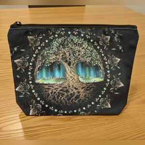 NWT Whimsical Cosmetic Bag With A Tree Of Life Design